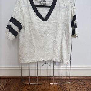 American Eagle White V-Neck Tee with Black Stripes